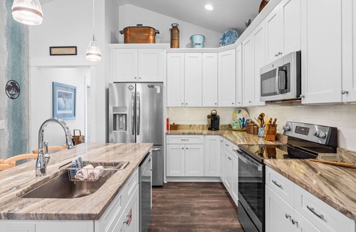 Magnolia Bluffs House | Reminiscing, just a few short minutes to the beach