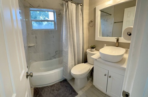 Pine Hills House | Remodeled 3br 1b Orlando FL home. Near Main events
