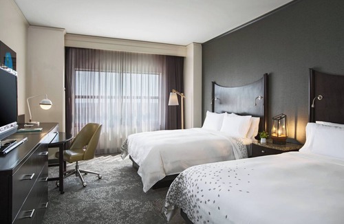 North Hills Hotel | Renaissance Raleigh North Hills Hotel