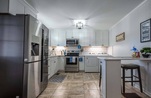 Cartersville Cottage | Renovated Cottage Steps from Savoy Auto Museum