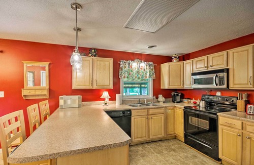 Elizabethton Cottage | Renovated Home on Watauga River, By Boat Ramp