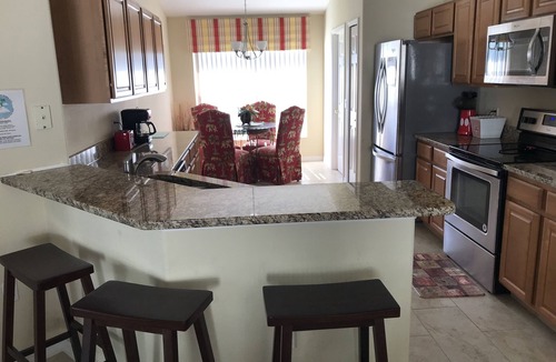 Eagle Pointe South House | Renovated Waterfront 4Bd/2Bth Home w/Pool&Spa 20Min to Disney/Shops/Universal