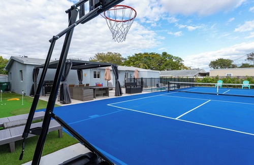 Cutler Bay House | Resort Style W/Heated/Salt Pool, Court & Lux Services!