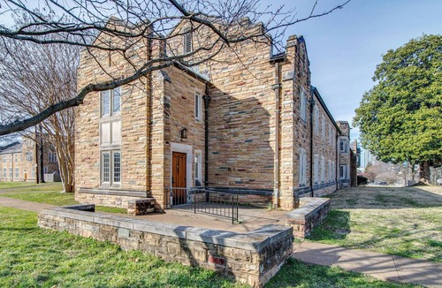 Music Row Apartment | Revamped Dorm Room in Historic Building! Scarritt Bennett Center