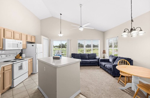 Port Saint Lucie Villa | Right Direction Rentals 2 Bedroom Villa 9906