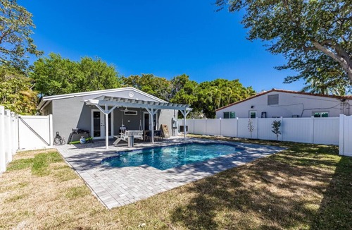 Downtown Fort Lauderdale House | Rio Retreat Las Olas