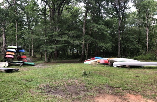 Vernon Cabin | River front guest suite