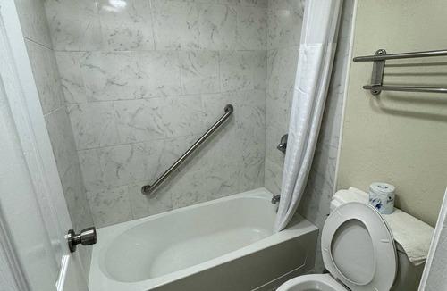 Melbourne Hotel | River Palm Hotel