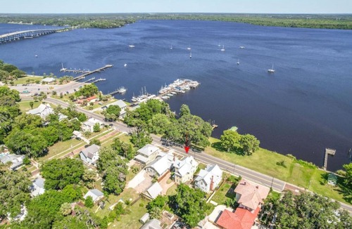Palatka House | River Vistas