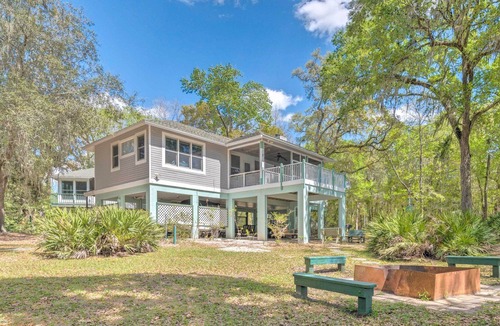 Bell House | Riverfront Bell Gem: Boat Slip + Outdoor Amenities