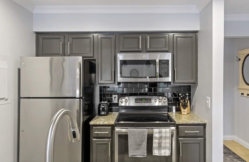 North Capitol Condo | Riverfront Delight on the Cumberland:Downtown Condo