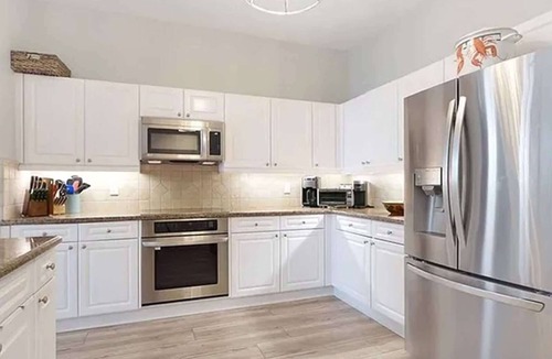Iona Apartment | Riverfront Stay with Golf Views in Fort Myers