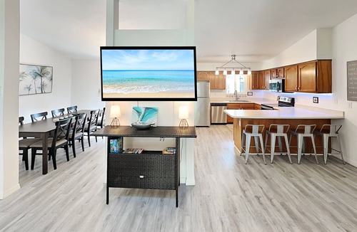 St. Augustine South House | Rivers Edge Retreat | Private Pool with Bar and Close to Beaches + Town
