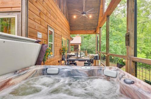 McCaysville House | Riverside Retreat - Tranquility and Fun