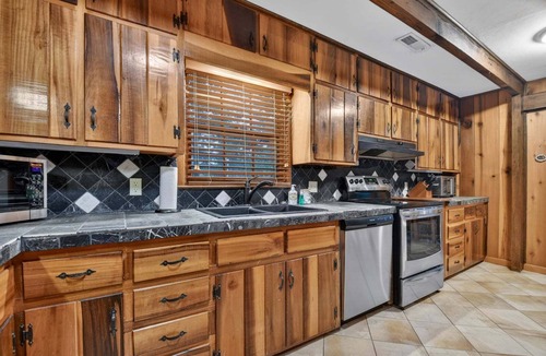 Raccoon Ridge Cabin | Riversong on the Toccoa | Pet-Friendly Riverfront Retreat | Blue Ridge, GA