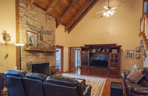 Hayesville Cabin | Road to Emmaus. Enjoy Life with a View. Great Vacation Rental