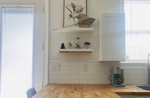 Titusville Apartment | Rocket City Retreat Studio Titusville Private Parking Spacex Launch Pet friendly