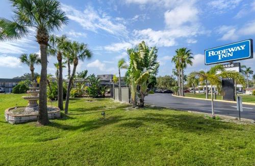 Clearwater Hotel | Rodeway Inn Clearwater-Dunedin