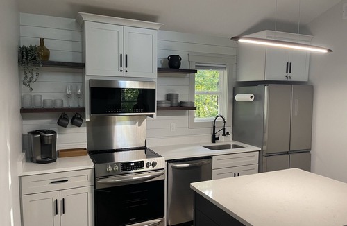 Sautee Nacoochee Cottage | Romantic Retreat | Dual-Head Shower for Two