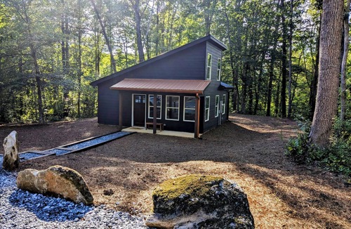 Sautee Nacoochee Cottage | Romantic Retreat | Dual-Head Shower for Two