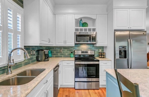 Isle of Palms House | Rooftop Ocean Views | Steps to Beach & Grand Pavilion Pools