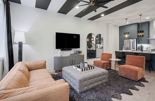 South Nashville Condo | Rooftop Rendezvous - Sleeps 12, Rooftop Near DT
