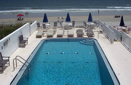 South Peninsula Historic District Apartment | Room 18-One Bedroom Second Floor-Oceanfront