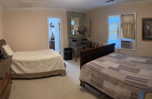 Fayette Bed & Breakfast | Rose House Inn