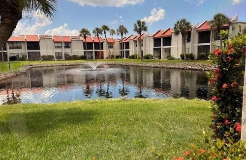 Bradenton Beach Condo | Runaway Bay 135 - Beach, Pool, gym and bay