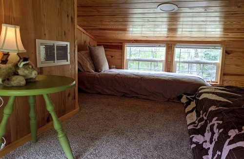 Tuckasegee Cabin | Rustic Cabin Rental near Asheville Perfect for a Weekend Getaway on Tuckasegee River