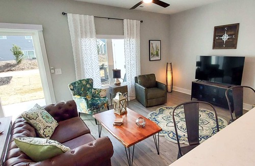 Clayton House | Rustic Industrial Home, Pet Friendly, Sleeps 8, 44