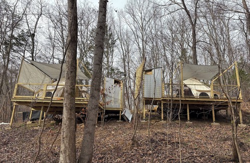 Mohawk RV Rental | Rustic Luxury Glamping in Bulls Gap, Tennessee