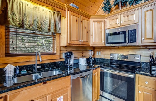 Black Bear Falls Cabin | Saddle Ridge by Jackson Mountain Rentals