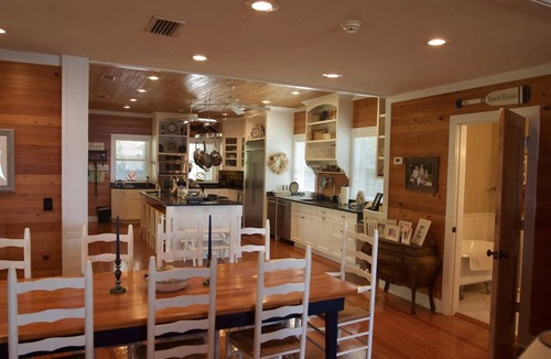 Saint Teresa House | Saint Teresa Coastal dwelling with Guest house option.