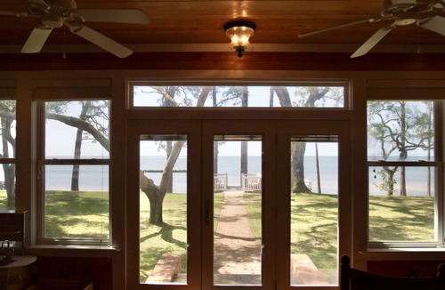 Saint Teresa House | Saint Teresa Coastal dwelling with Guest house option.