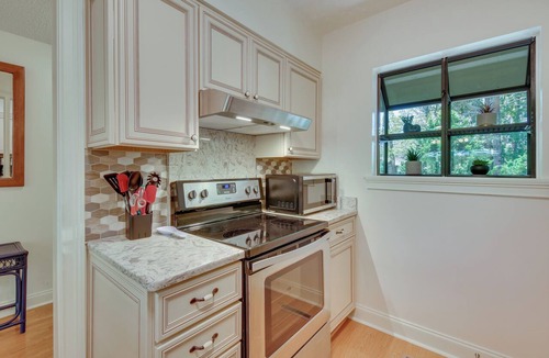 Salem House | Salem Vacation Rental w/Lake Keowee Access!