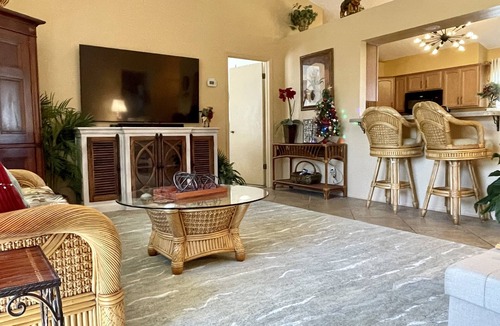 Loma Linda House | Salt Water Pool, Convenient to Disney, Universal, Golf, Restaurants, Shopping