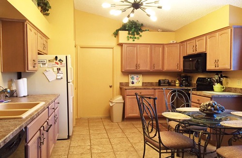 Loma Linda House | Salt Water Pool, Convenient to Disney, Universal, Golf, Restaurants, Shopping