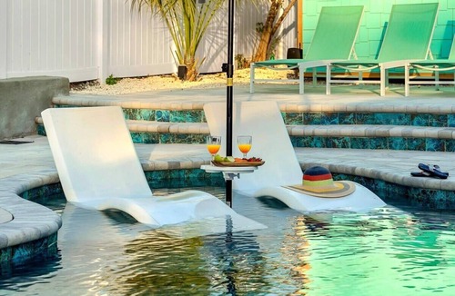St. Petersburg - Clearwater House | Saltwater Pool + 5min to St Pete Beach