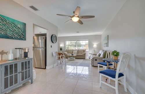 Caloosahatchee House | Saltwater Pool & Dog Friendly: ‘The Cape Escape’