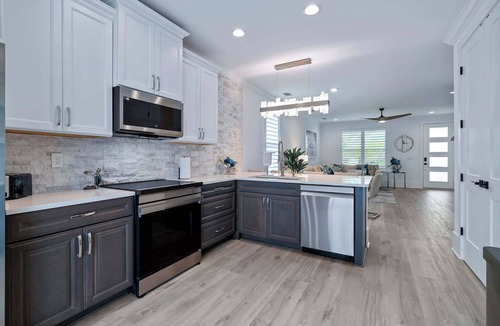 Butler Beach House | Salty Turtle l Pool l Walk to Beach