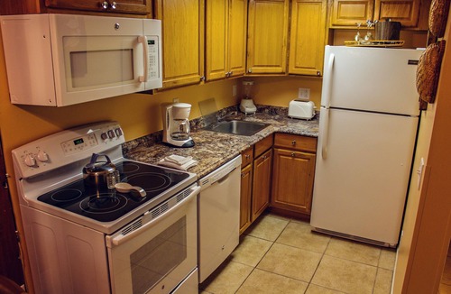 Palm Beach Shores Apartment | Sand Dune Shores