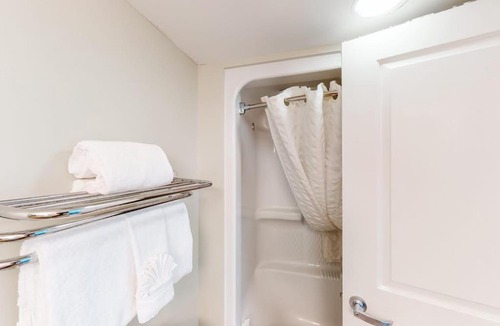 Downtown Myrtle Beach Apartment | Sandy Beach Resort 504