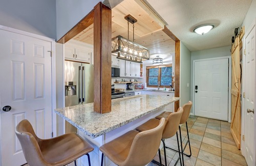 Sapphire House | Sapphire Valley Cabin w/Private Mountain Views!