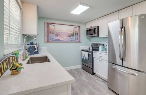 Ridge Wood Heights House | Sarasota Home: Near Beaches & Downtown!