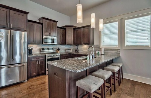 Crystal Shores House | Save 5Kings*HeatedPool*Elevator*BchGear*