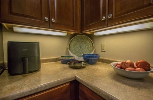 Maggie Valley Apartment | Scenic 2BR Condo w Porch Pool Near Slope Trails