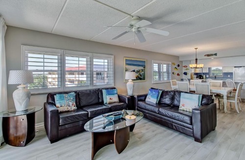 Fernandina Beach Apartment | Scenic Oceanview Condo