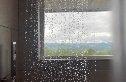 Clarks Chapel House | Scenic Western Carolina Mountain Retreat - Spacious 4-bedroom house with WiFi