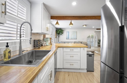 Atlantic Shores House | Schmidt's Creek Beach Cottage Lower unit pets welcome